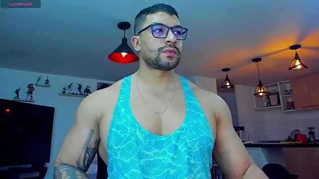 Snapshot of Michael_Diamond chatting on January 24, 2025, 2:49 am Michael Diamond online show from January 24, 2025, 2:49 am