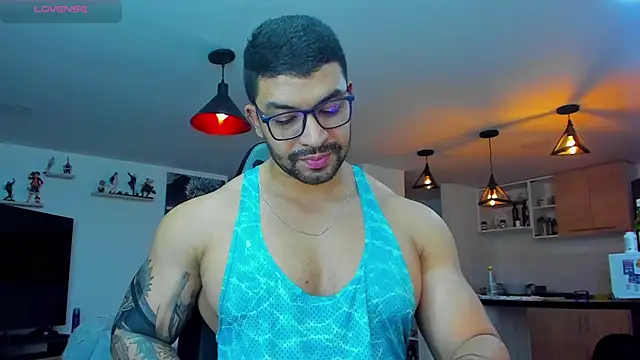 Snapshot of Michael_Diamond chatting on February 3, 2025, 4:04 am Michael Diamond online show from February 3, 2025, 4:04 am