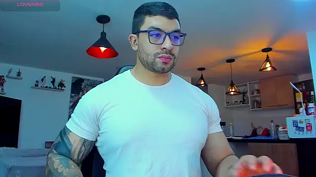 Snapshot of Michael_Diamond chatting on February 8, 2025, 3:52 am Michael Diamond online show from February 8, 2025, 3:52 am