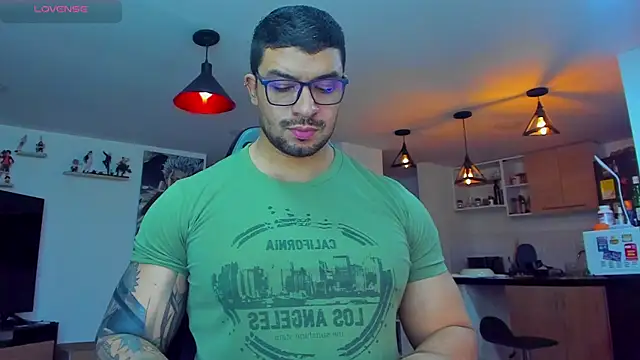 Snapshot of Michael_Diamond chatting on February 12, 2025, 4:54 am Michael Diamond online show from February 12, 2025, 4:54 am