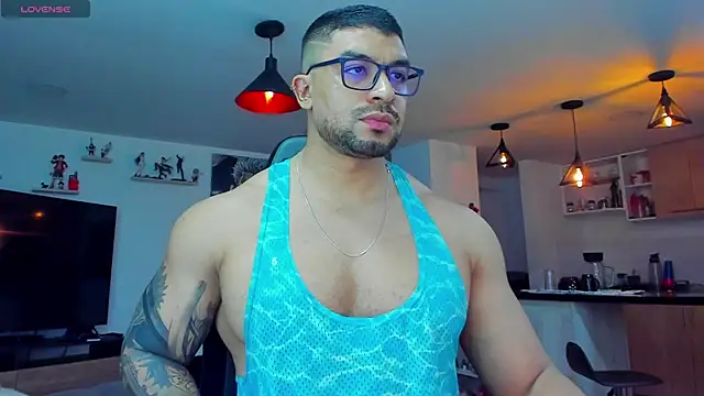 Snapshot of Michael_Diamond chatting on February 24, 2025, 1:46 am Michael Diamond online show from February 24, 2025, 1:46 am