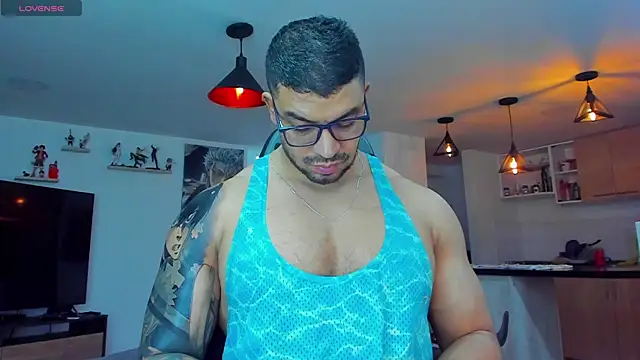 Snapshot of Michael_Diamond chatting on February 27, 2025, 2:42 am Michael Diamond online show from February 27, 2025, 2:42 am