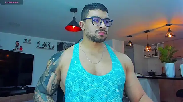 Snapshot of Michael_Diamond chatting on March 13, 2025, 2:16 am Michael Diamond online show from March 13, 2025, 2:16 am