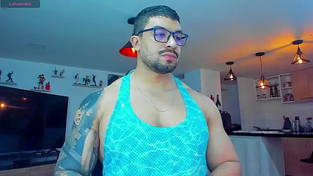 Snapshot of Michael_Diamond chatting on March 18, 2025, 3:09 am Michael Diamond online show from March 18, 2025, 3:09 am