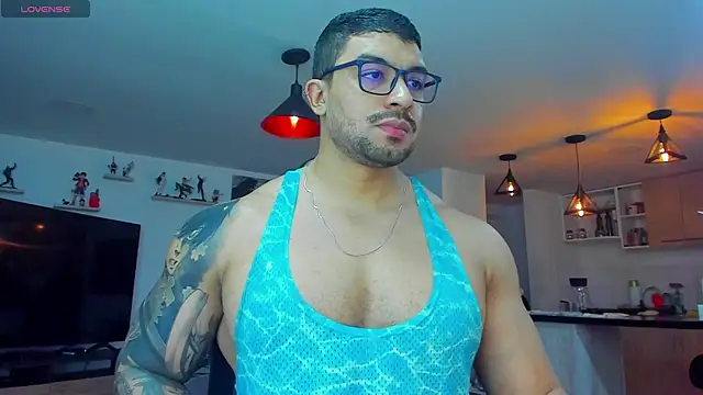 Snapshot of Michael_Diamond chatting on March 19, 2025, 2:05 am Michael Diamond online show from March 19, 2025, 2:05 am