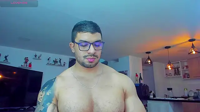 Snapshot of Michael_Diamond chatting on March 19, 2025, 5:08 am Michael Diamond online show from March 19, 2025, 5:08 am