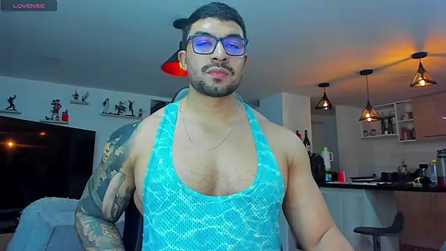 Snapshot of Michael_Diamond chatting on March 22, 2025, 4:14 am Michael Diamond online show from March 22, 2025, 4:14 am