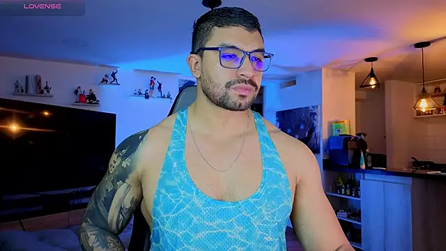 Snapshot of Michael_Diamond chatting on September 19, 2025, 2:13 am Michael Diamond online show from September 19, 2025, 2:13 am