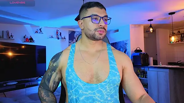 Snapshot of Michael_Diamond chatting on September 29, 2025, 4:39 am Michael Diamond online show from September 29, 2025, 4:39 am