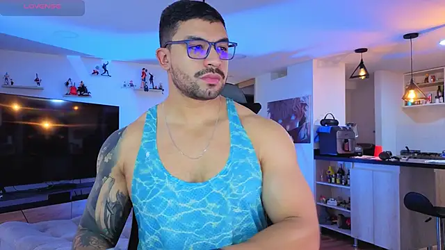 Snapshot of Michael_Diamond chatting on October 10, 2025, 2:05 pm Michael Diamond online show from October 10, 2025, 2:05 pm