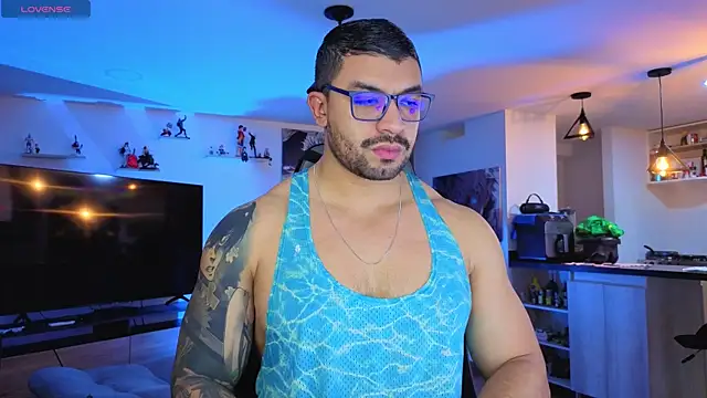 Snapshot of Michael_Diamond chatting on October 11, 2025, 3:50 am Michael Diamond online show from October 11, 2025, 3:50 am