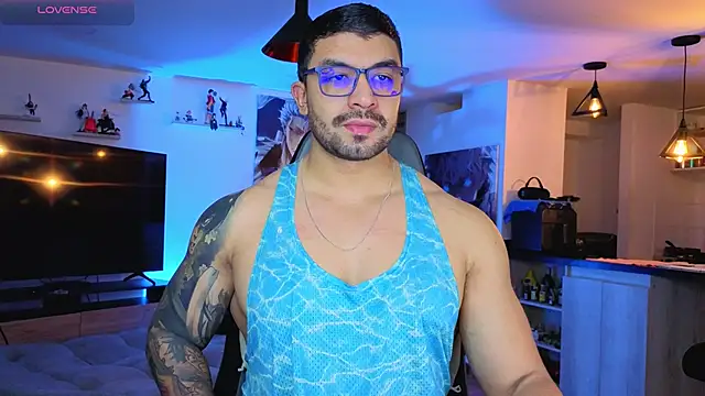 Snapshot of Michael_Diamond chatting on October 22, 2025, 1:39 am Michael Diamond online show from October 22, 2025, 1:39 am