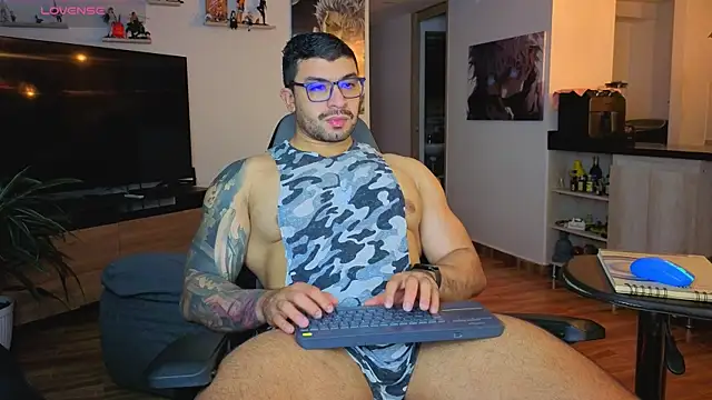 Snapshot of Michael_Diamond chatting on November 20, 2025, 3:18 am Michael Diamond online show from November 20, 2025, 3:18 am