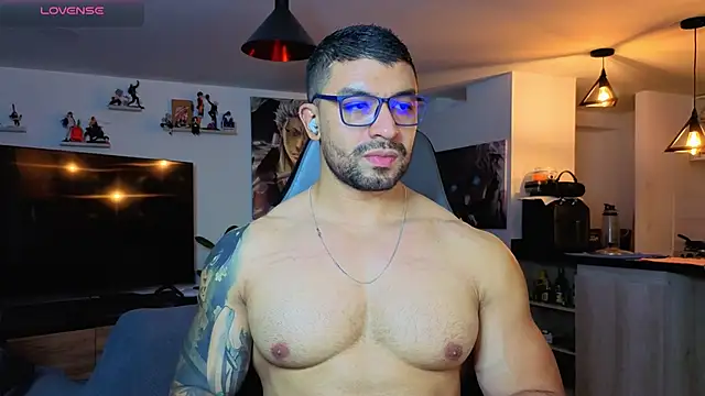 Michael Diamond online show from April 17, 2026, 4:04 am