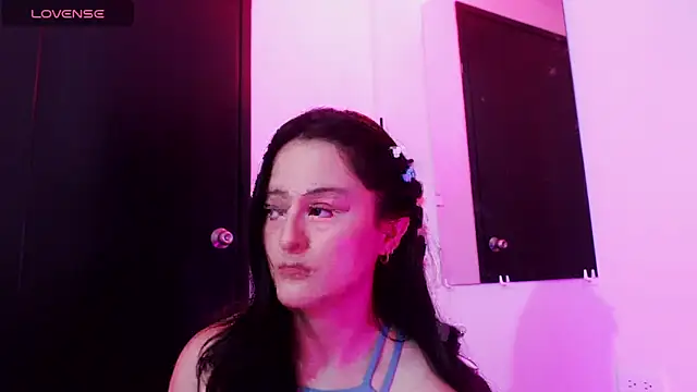 Snapshot of AlissonnFoxx chatting on June 15, 2026, 10:01 pm AlissonnFoxx online show from June 15, 2026, 10:01 pm
