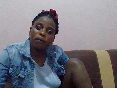 sweetbabra1 online show from April 6, 2026, 7:26 pm