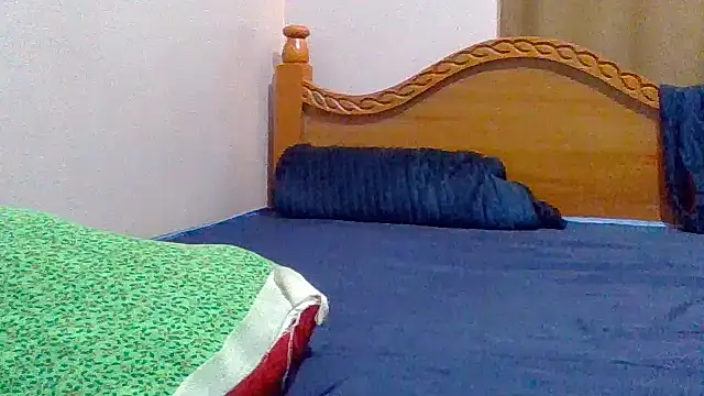 sweet-fancy online show from April 8, 2026, 5:18 am