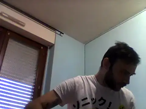 Snapshot of coppiasenzacensura chatting on February 27, 2025, 3:59 pm coppiasenzacensura online show from February 27, 2025, 3:59 pm