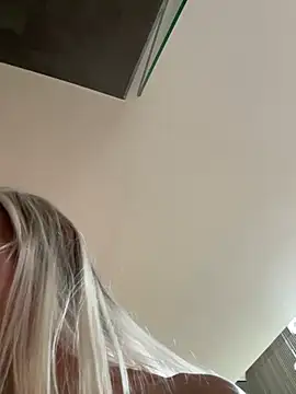 Bella-Tight online show from June 12, 2026, 7:40 am