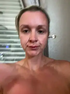 Bella-Tight online show from July 31, 2026, 9:30 am