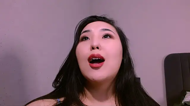 monabooty online show from March 7, 2025, 8:55 pm