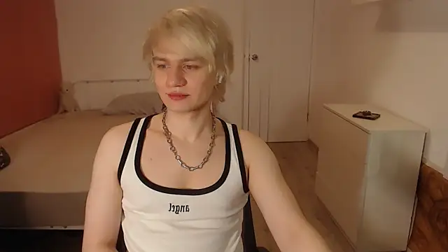 Oliver sweet  online show from February 10, 2026, 12:15 am