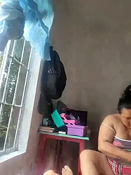 Somospareja1987 online show from September 28, 2025, 4:34 pm