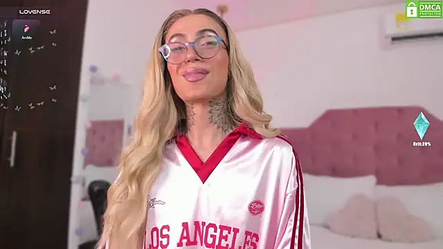 Miss sagitario online show from March 10, 2025, 12:04 pm