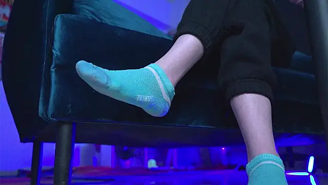 ReiYosimoto online show from January 6, 2025, 11:51 am