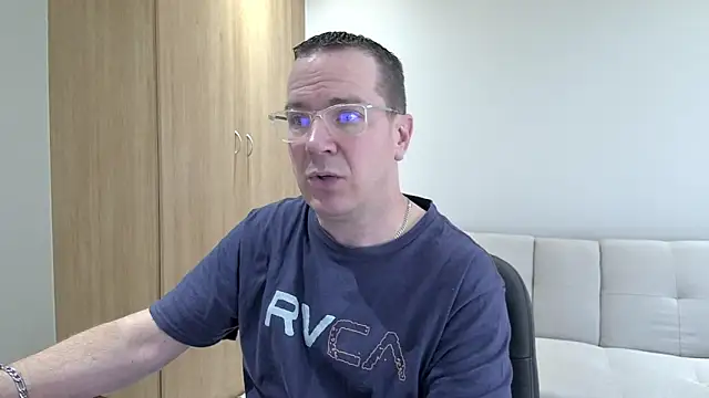 BrettJ81 online show from September 15, 2025, 2:28 pm