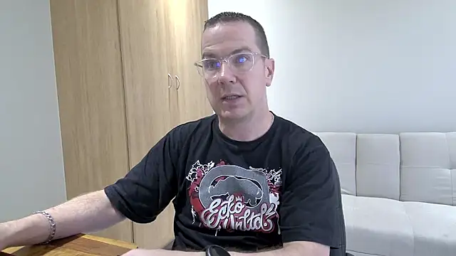 BrettJ81 online show from March 20, 2026, 2:33 pm