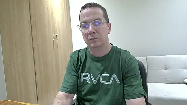 BrettJ81 online show from April 7, 2026, 5:57 pm