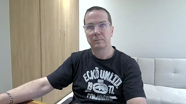 BrettJ81 online show from April 25, 2026, 11:02 am