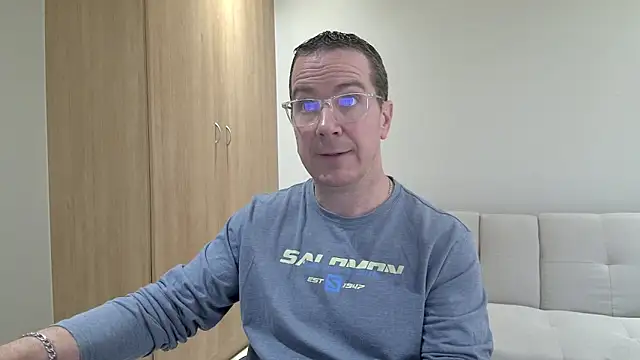 Snapshot of BrettJ81 chatting on May 25, 2026, 2:12 pm BrettJ81 online show from May 25, 2026, 2:12 pm