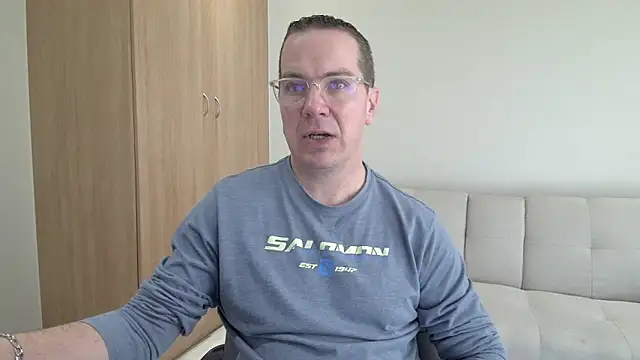 Snapshot of BrettJ81 chatting on June 7, 2026, 12:42 pm BrettJ81 online show from June 7, 2026, 12:42 pm