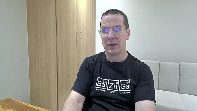 Snapshot of BrettJ81 chatting on June 9, 2026, 3:01 pm BrettJ81 online show from June 9, 2026, 3:01 pm