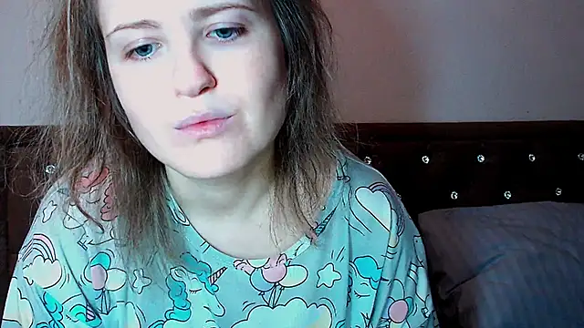 Sara4uu online show from February 15, 2026, 10:28 pm