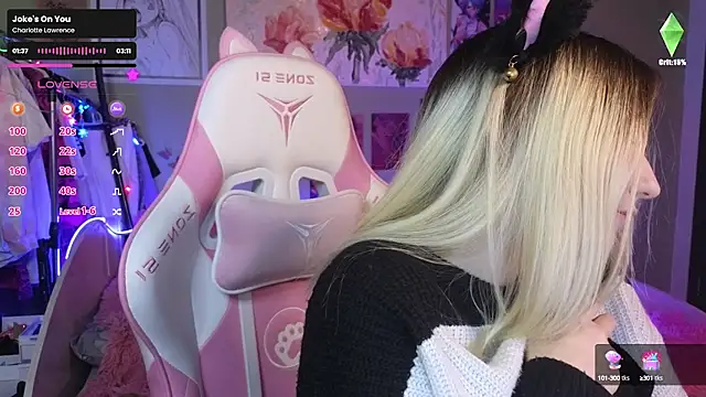 Evie Ro online show from December 12, 2024, 8:32 pm