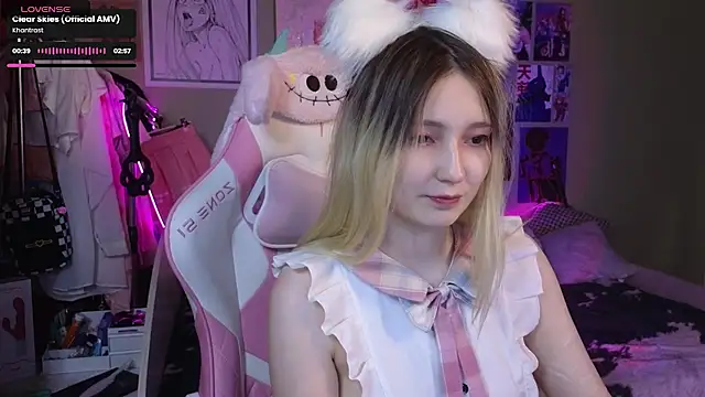 Evie Ro online show from January 8, 2025, 8:29 pm