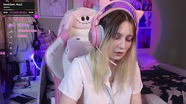 Evie Ro online show from February 8, 2025, 3:30 am