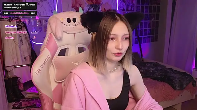 Evie Ro online show from September 30, 2025, 1:21 am