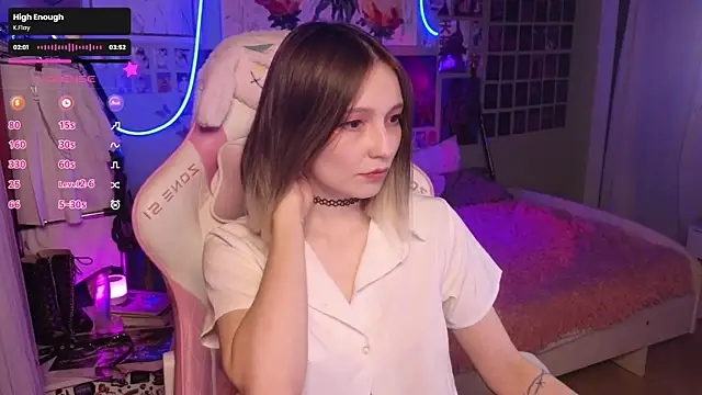 Evie Ro online show from October 17, 2025, 12:25 am