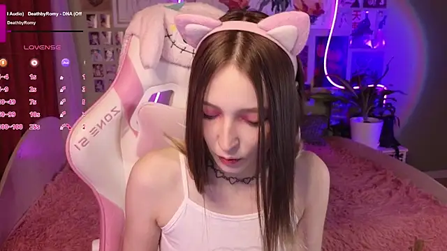 Evie Ro online show from May 8, 2026, 12:05 am