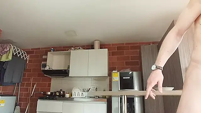 warrenkener online show from October 15, 2025, 6:41 pm