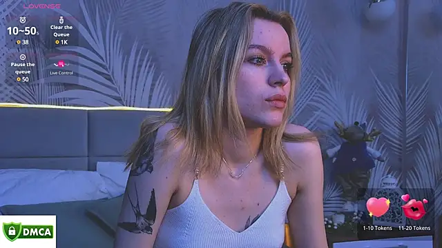 AmaliaBell online show from January 7, 2025, 1:14 pm