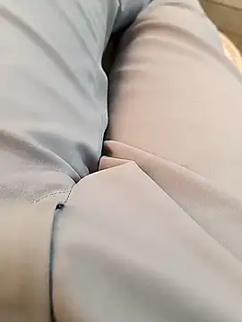 u wan me online show from March 12, 2025, 5:02 am