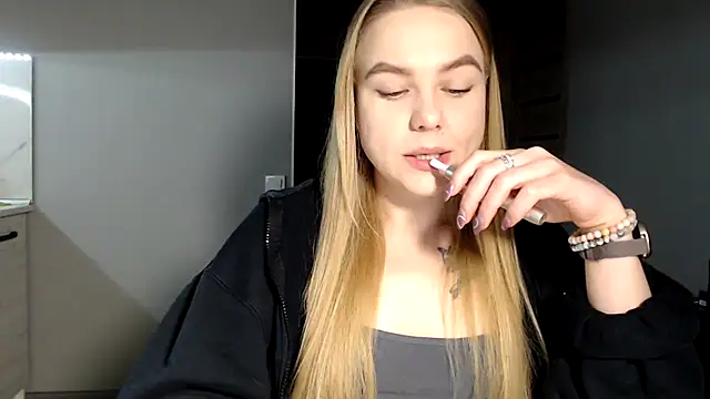 Sunbeam  online show from February 17, 2025, 4:04 pm