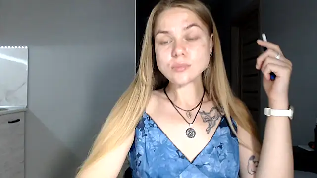 Snapshot of Sunbeam_ chatting on June 12, 2026, 9:14 pm Sunbeam online show from June 12, 2026, 9:14 pm