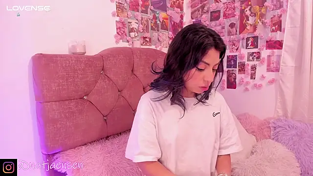 natalie jaensen online show from March 1, 2025, 10:13 am