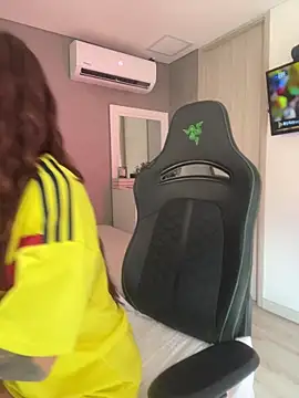 DaniDusan  online show from March 29, 2026, 7:25 pm